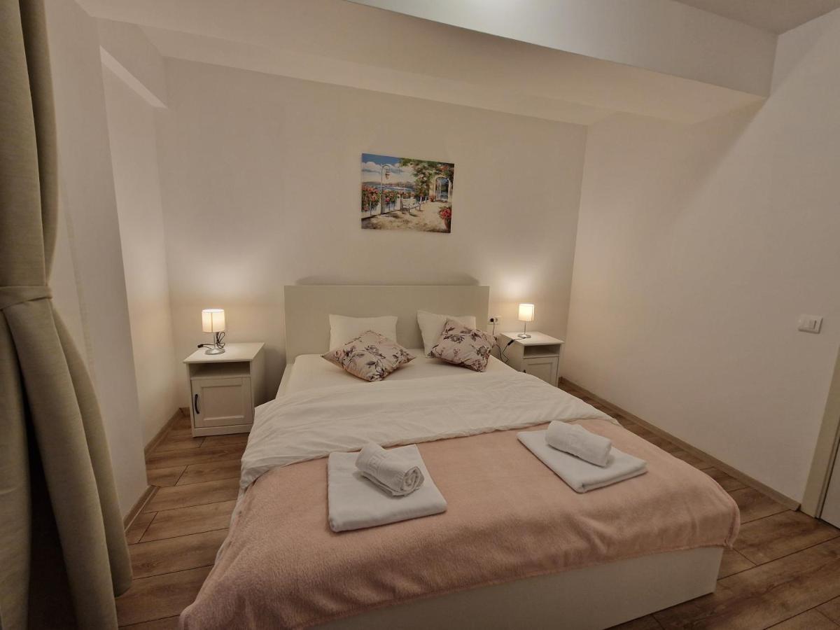 Sky Airport Residence Otopeni Esterno foto